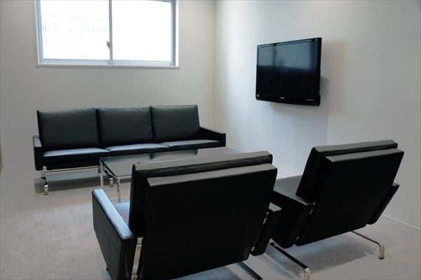 case_021_office